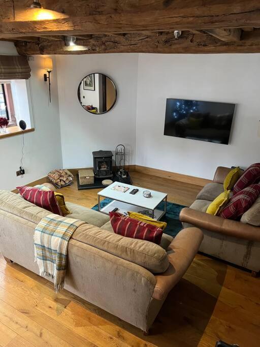 The Horners - Log Burner, Cheshire Village, Parking, Walks, Aga, Dogs Prestbury  Exterior photo