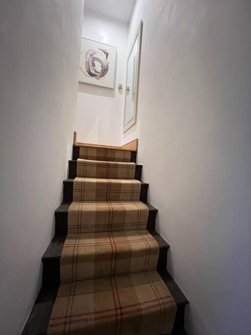 The Horners - Log Burner, Cheshire Village, Parking, Walks, Aga, Dogs Prestbury  Exterior photo